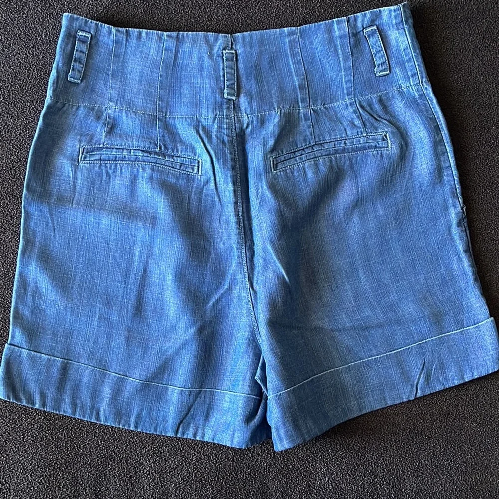 Express High Rise Short - Picture 5 of 5